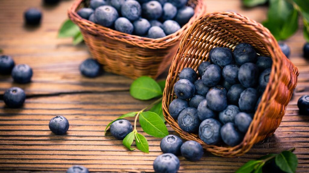 Are Blueberries Good for Low Blood Pressure? (Expert Answer)